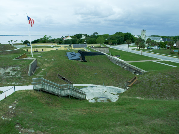 Fun things to do in Charleston : Fort Moultrie.