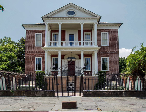 Fun things to do in Charleston : Miles Brewton House.